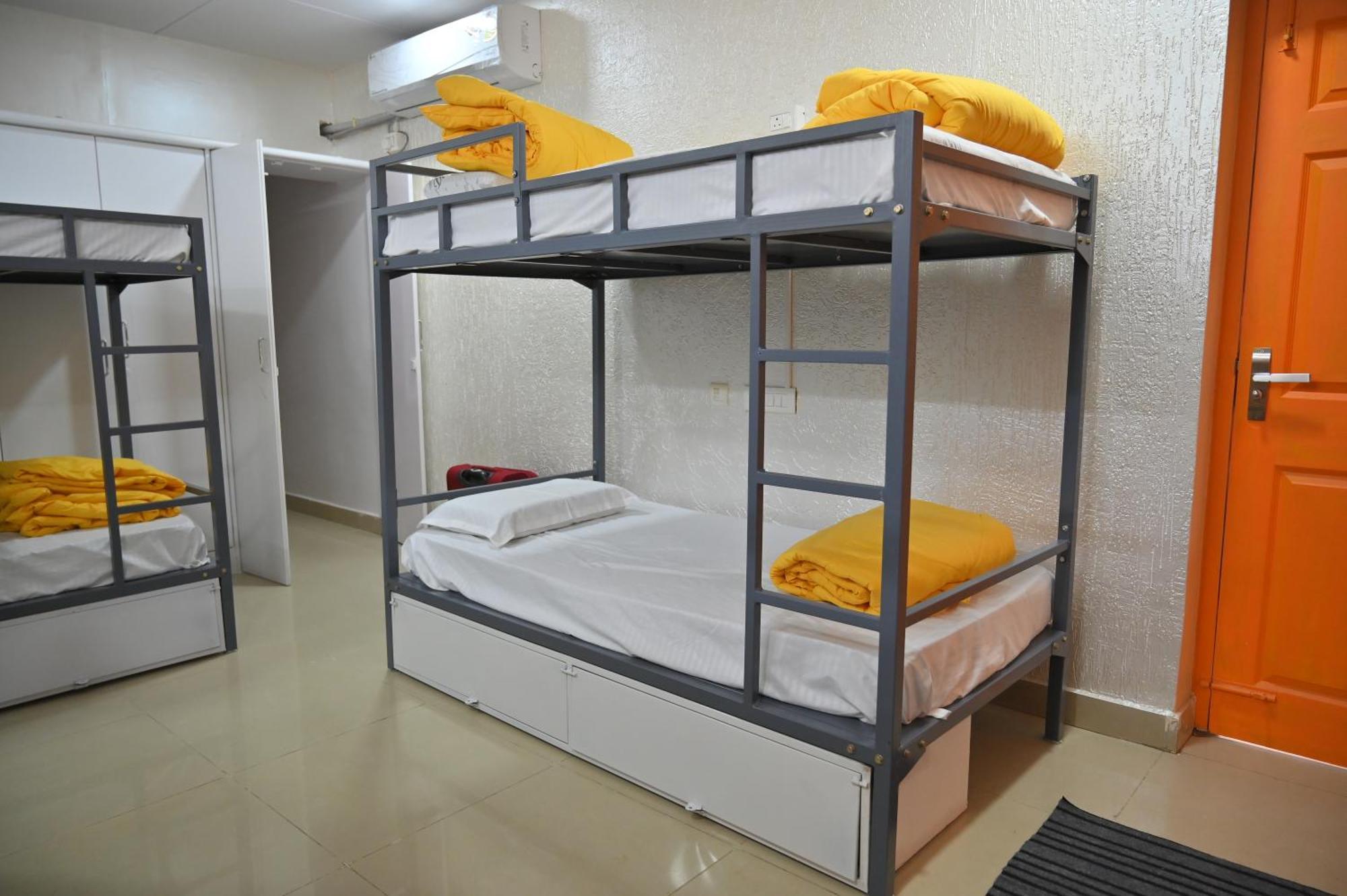 Hotel Hyderabad Wanderers Cave Extérieur photo