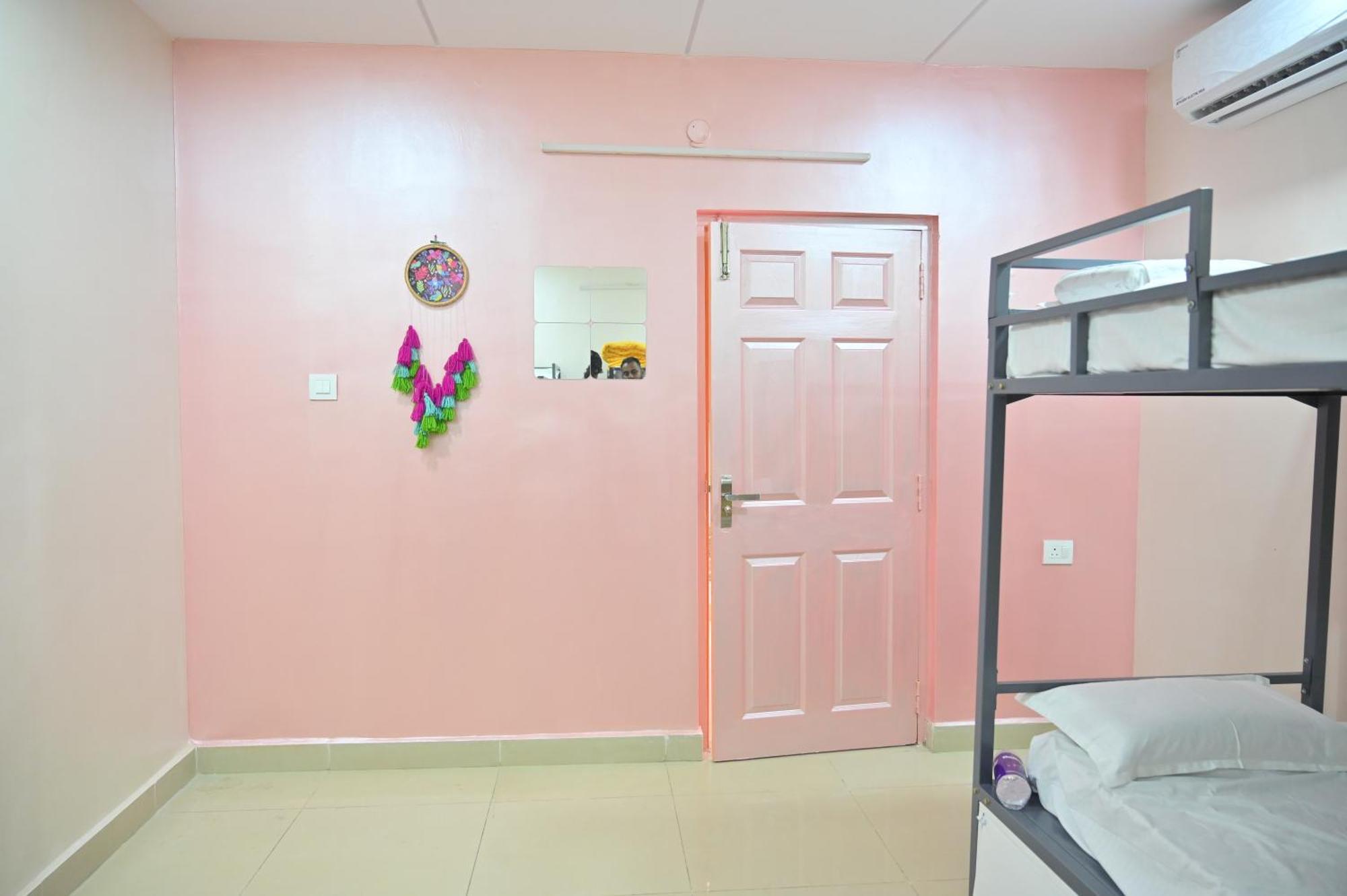 Hotel Hyderabad Wanderers Cave Extérieur photo
